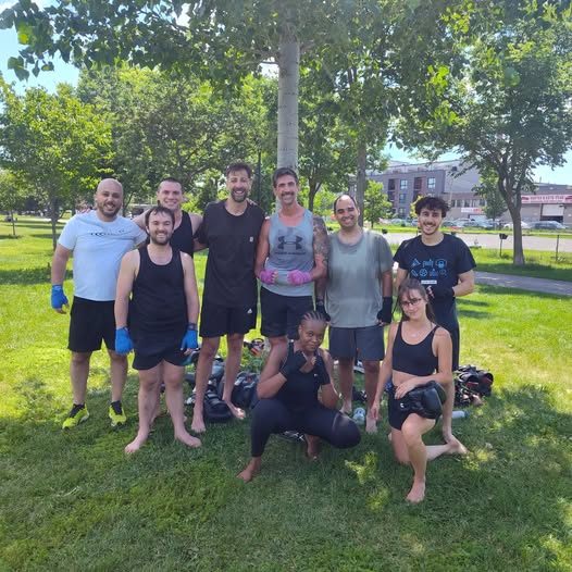 Entraînement de groupe au parc